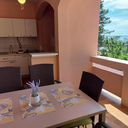 Apartment Matea - *